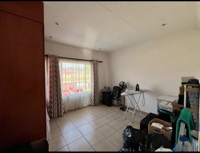 2 BEDROOM APARTMENT FOR SALE IN SONNEVELD